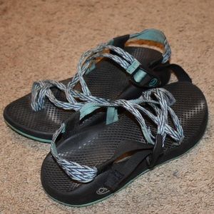 chacos!!